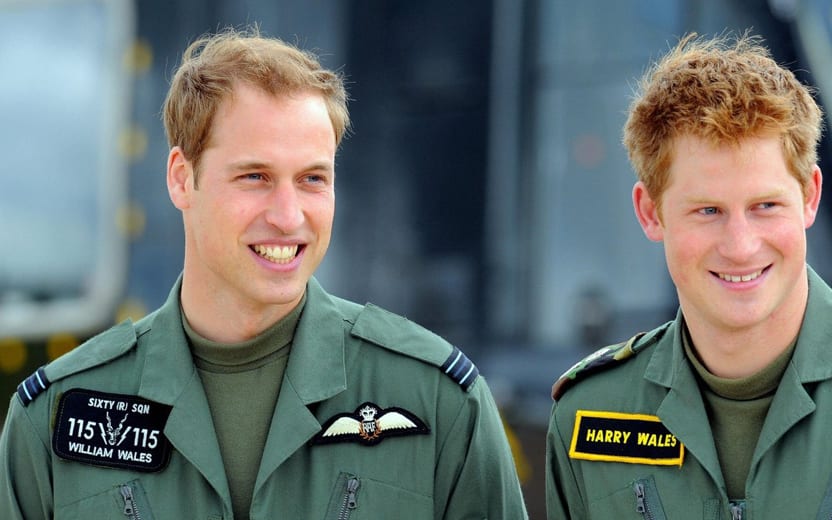 príncipes Harry e William