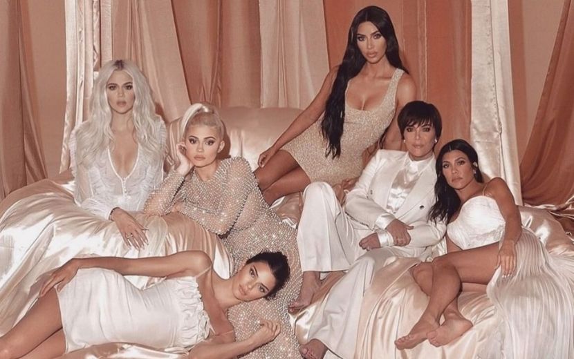 Keeping Up With the Kardashians: Kim e Kourtney saem no tapa em teaser da nova temporada