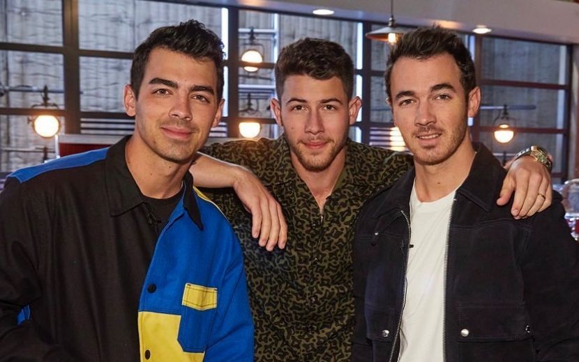 Jonas Brothers compartilham mensagem de esperança para crianças com doenças críticas