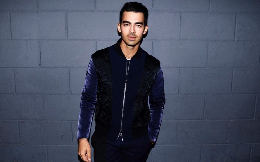 Joe Jonas convida famosos para explorar o mundo na série Cup of Joe