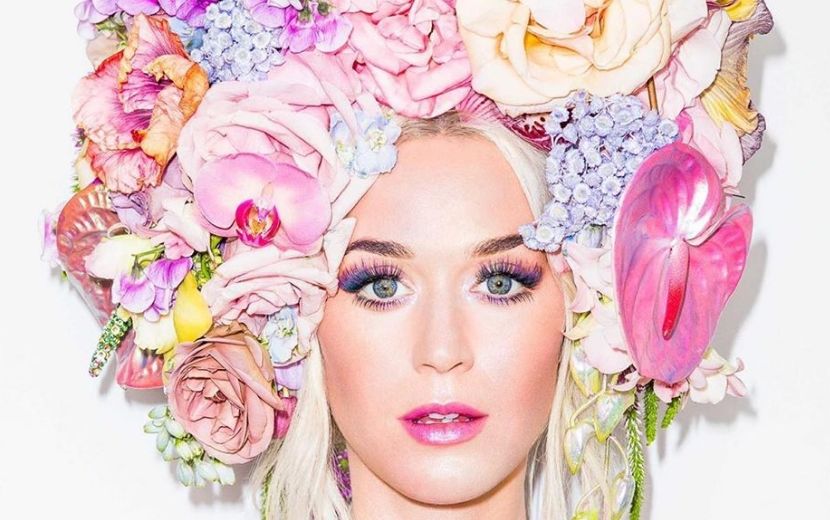 "Não vamos deixar o coronavírus fazer a gente parar de dançar", diz Katy Perry sobre lançamento do novo álbum