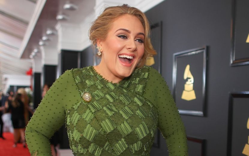 Os momentos mais incríveis de Adele para te lembrar que seu peso não diz nada sobre você - e nem deveria!