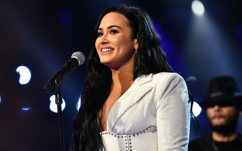 Demi Lovato mostra prévia da nova música, trilha sonora de filme da Netflix