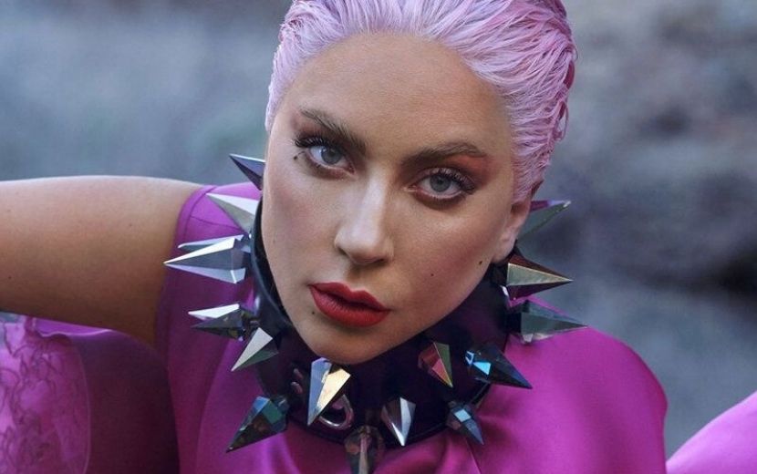 “Chromatica”: Charli XCX rasga elogios ao novo álbum de Lady Gaga e revela faixas favoritas!