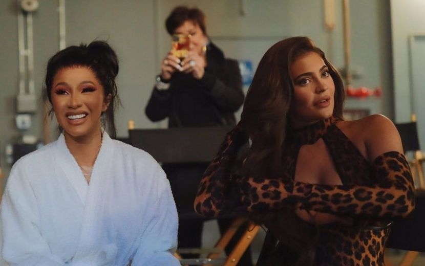 "WAP": Kylie Jenner compartilha bastidores da gravação do clipe com Cardi B