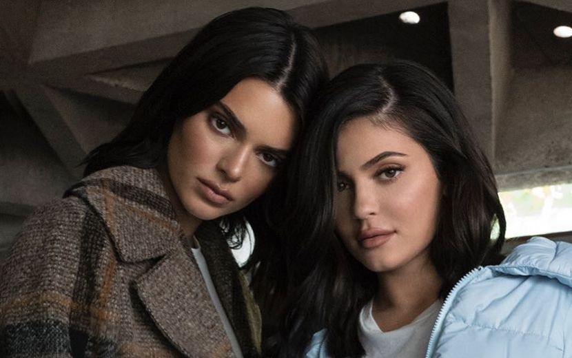 Kendall Jenner fala sobre briga com Kylie que as afastaram por um mês: "Não bati primeiro"