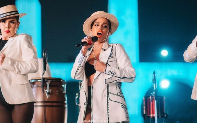 Anitta traz a alma do malandro cordial para medley no Grammy Latino 2020