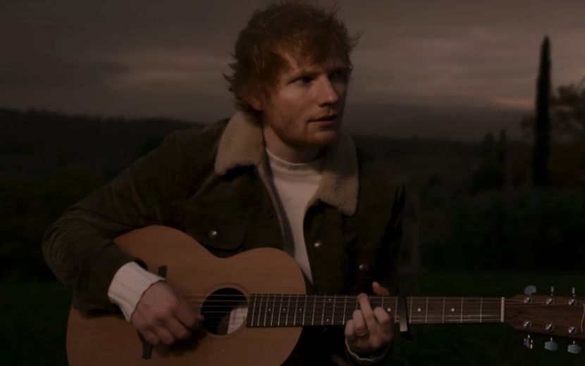 "Afterglow": Ed Sheeran lança nova música acompanhada de clipe intimista