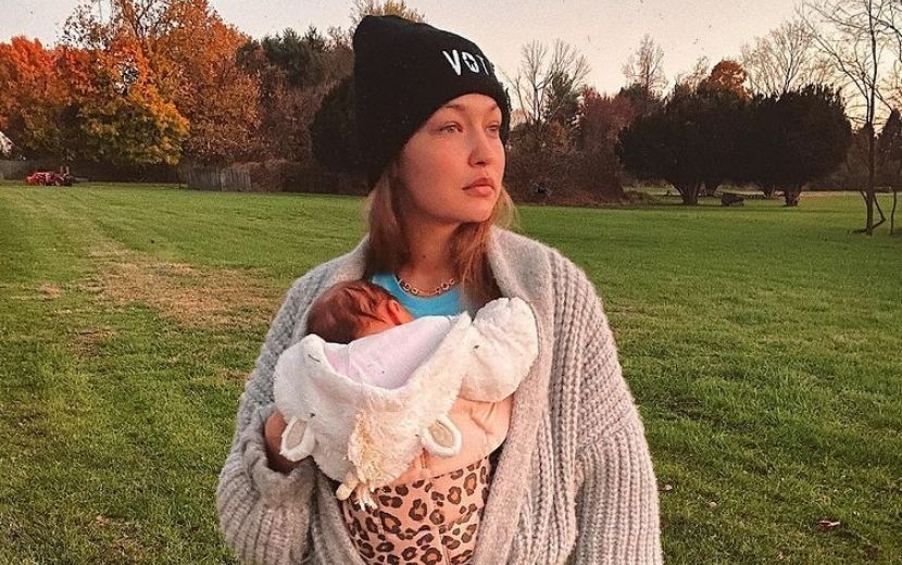 Mãe de Gigi Hadid publica fotos do chá de revelação de sexo da neta; vem ver!