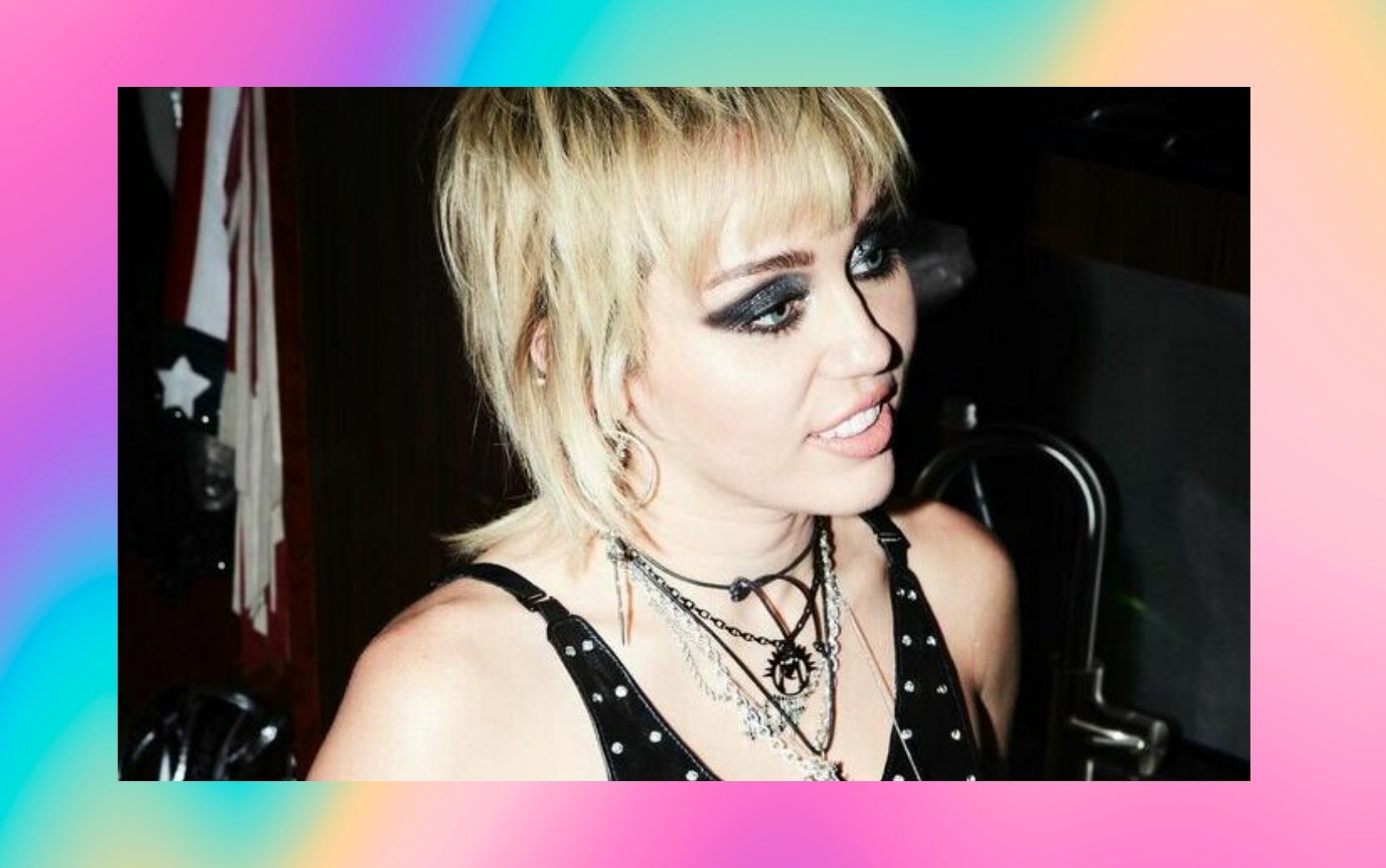Miley Cyrus tem depósito roubado e ladrões levam itens de valor sentimental