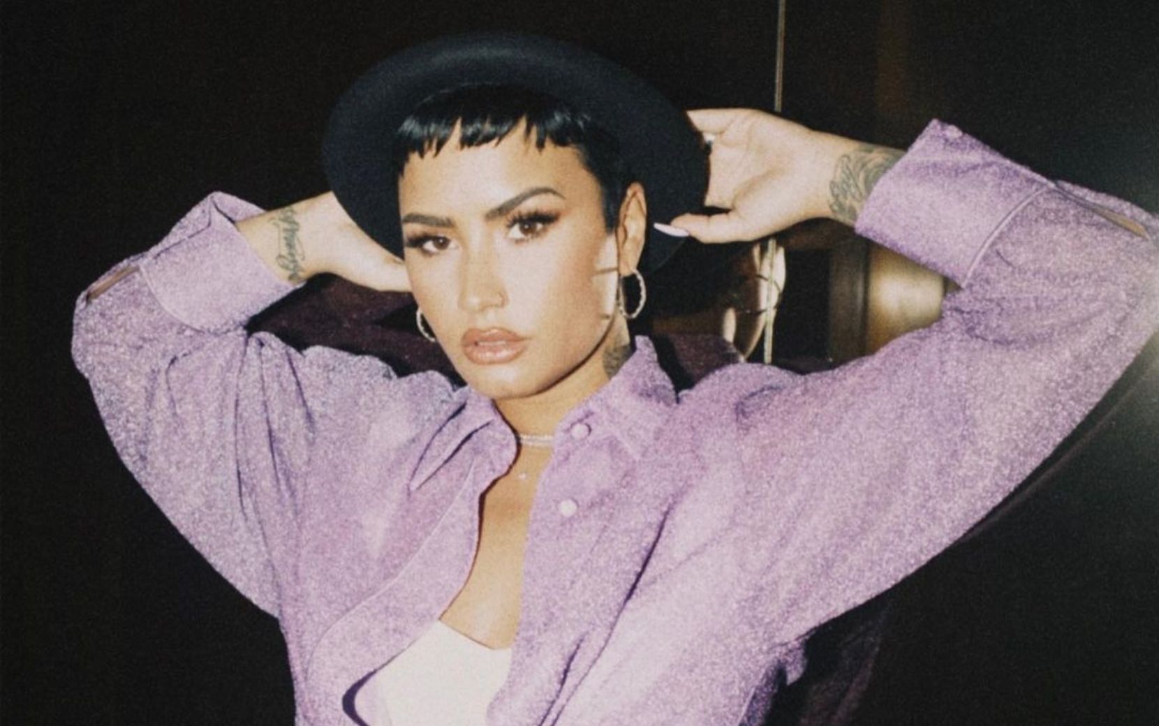 Demi Lovato cria filtro no Instagram para revelar tracklist do novo álbum