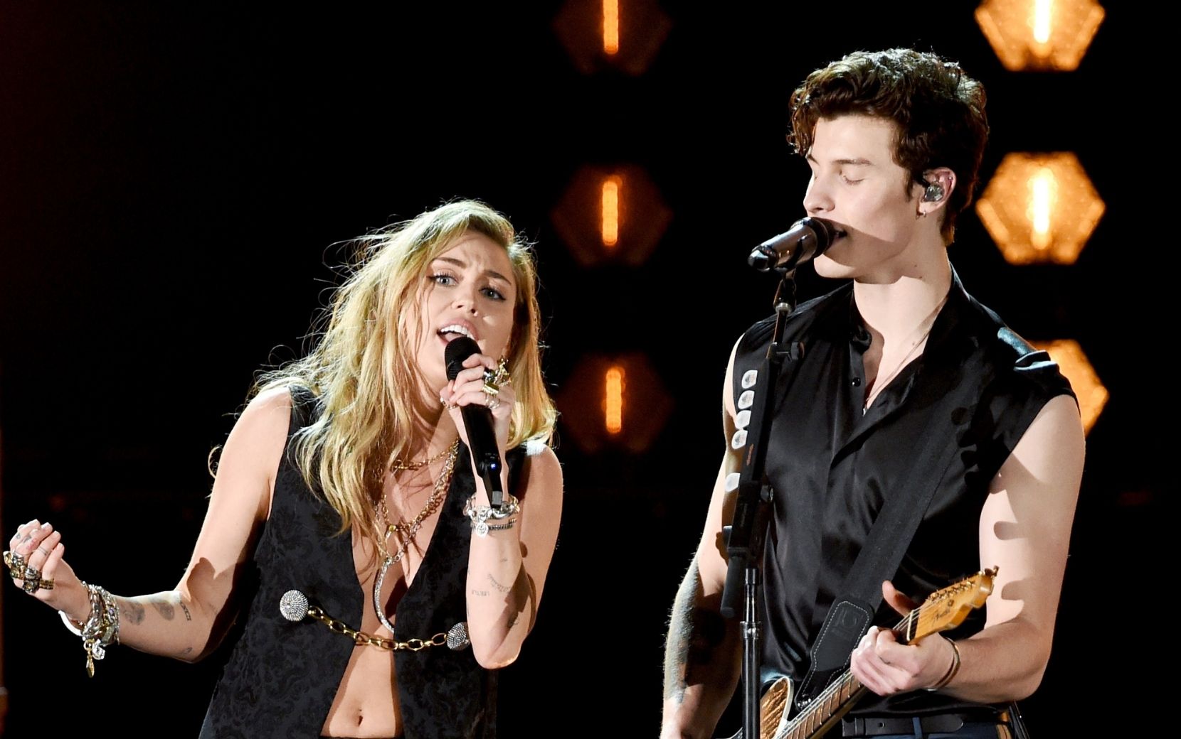 "Prisoner" quase foi parceria de Miley Cyrus e Shawn Mendes - vem entender essa história!