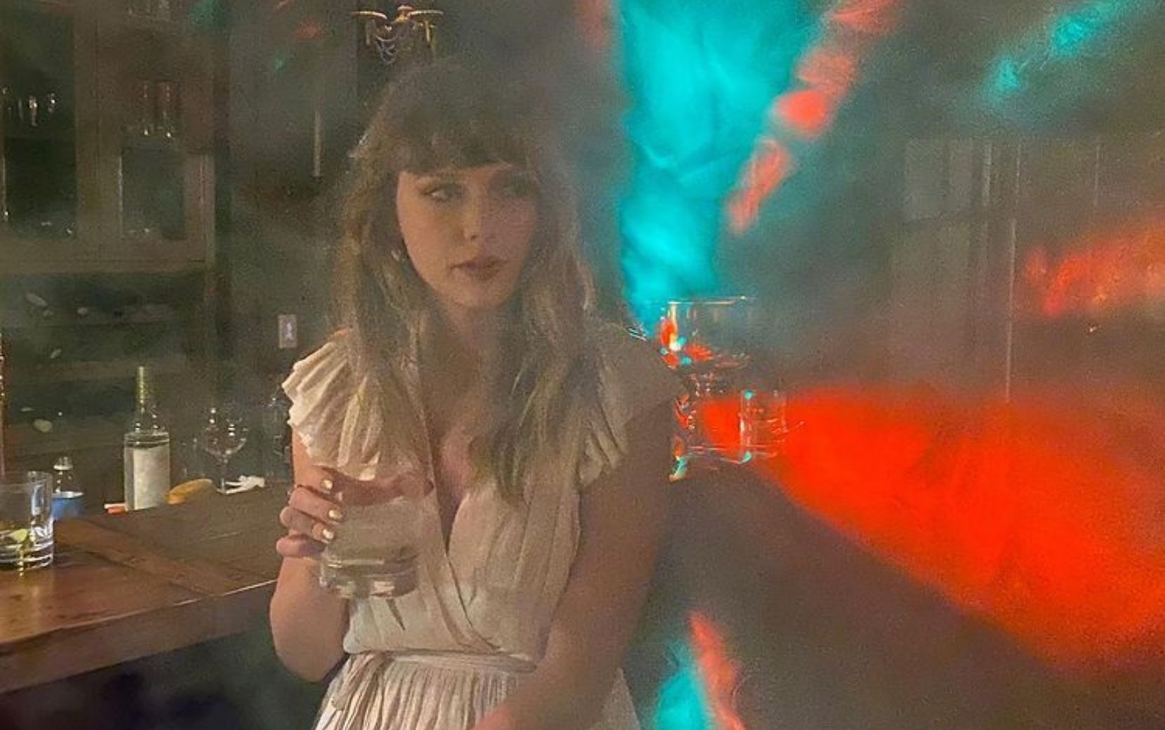 Taylor Swift libera prévia inédita de "You All Over Me" em programa de TV - confira!