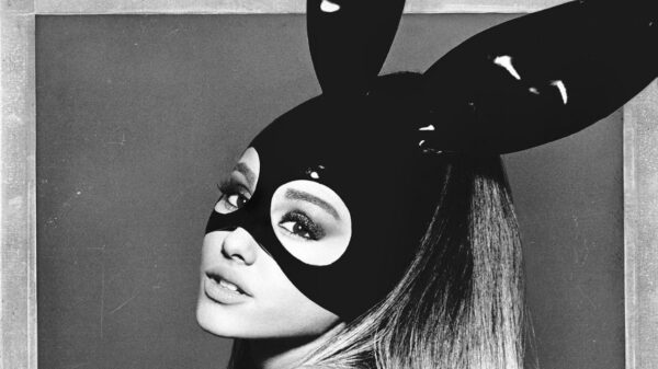 Ariana Grande lançará duas faixas inéditas em nova versão de Dangerous Women