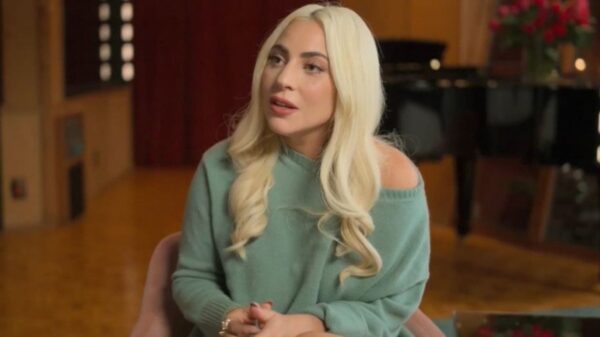 Lady Gaga fala sobre trauma que viveu aos 19 anos em documentário