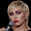 Miley Cyrus se emociona com Gabriel, fã brasileiro que foi assassinado a tiros