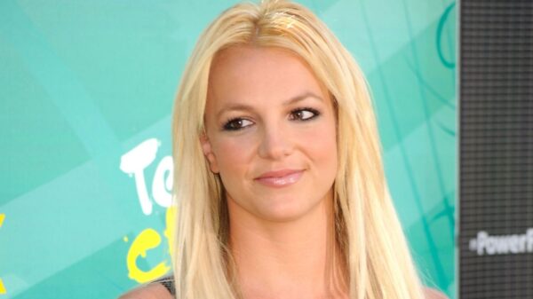 Juiz mantém tutela de Britney Spears com pai da cantora