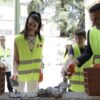 Dua Lipa visita escola que financiou em Albânia: "Uma honra"