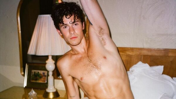 Shawn Mendes revela que sofreu de dismorfia corporal após posar seminu