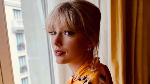 Taylor Swift anuncia nome de faixa de "Midnights" e fãs notam easter egg