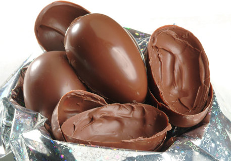 Chocolate é TDB! Aprenda a fazer ovo de páscoa caseiro!